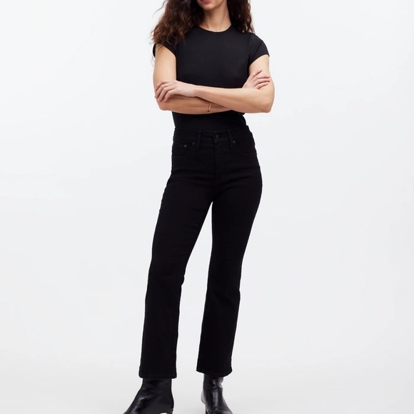 Madewell Mid Rise Kick Out Jeans in Black Rinse Size 27 Stretch Denim NEW $138 - Picture 1 of 11